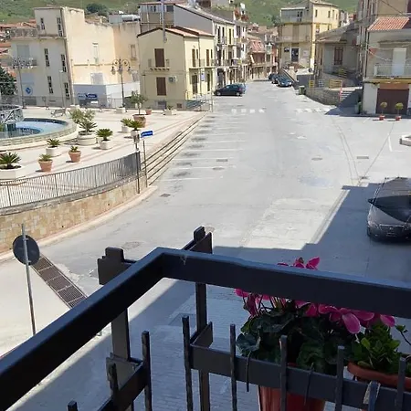 Fontana Di Li Rosi Daire Campofranco