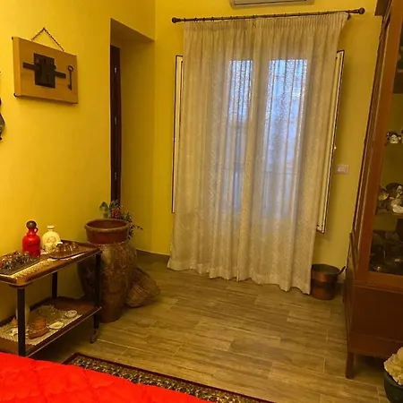 Fontana Di Li Rosi Apartment